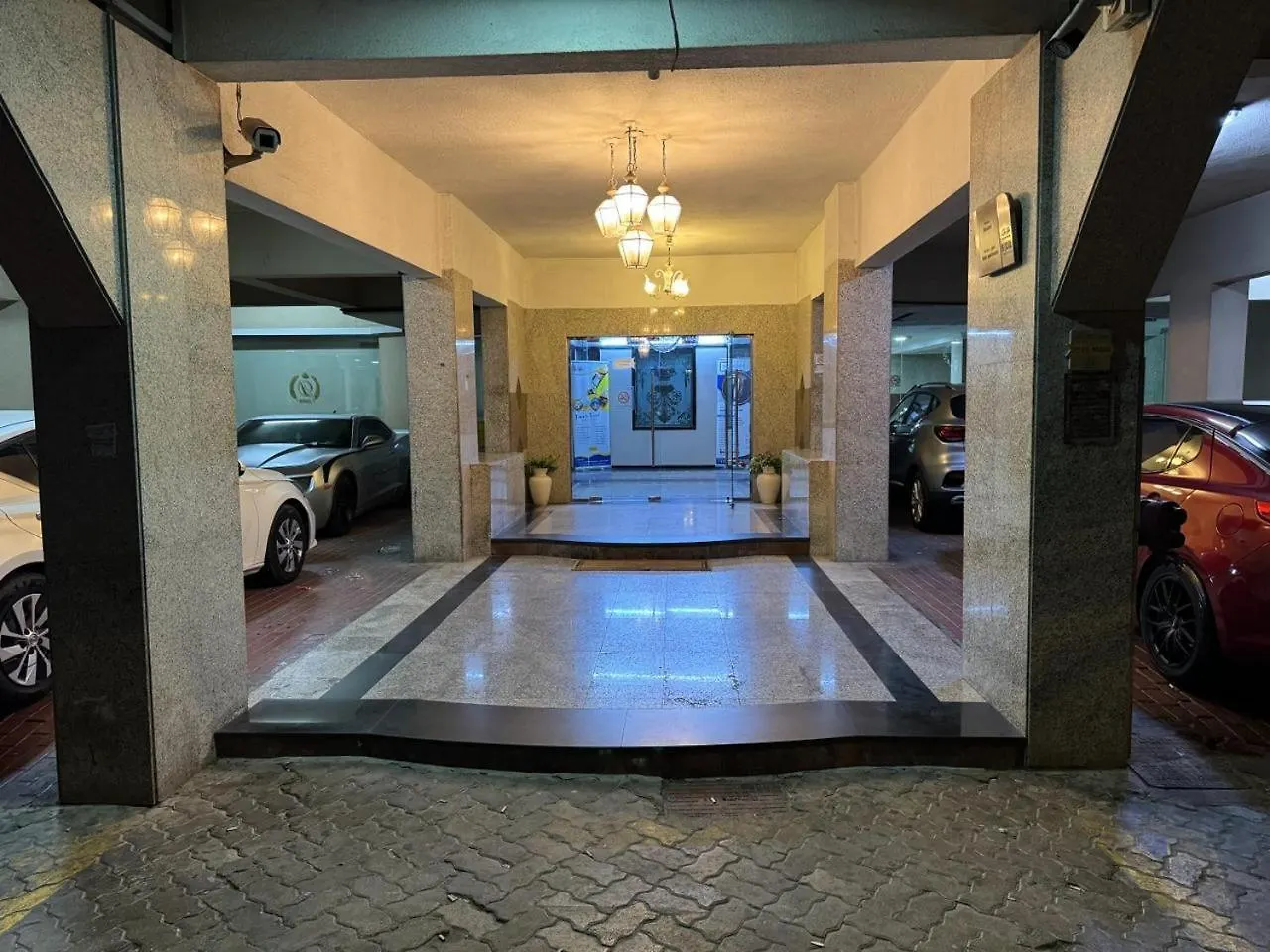 Partition Rooms In Deebaj Hotel Apartment Dubai