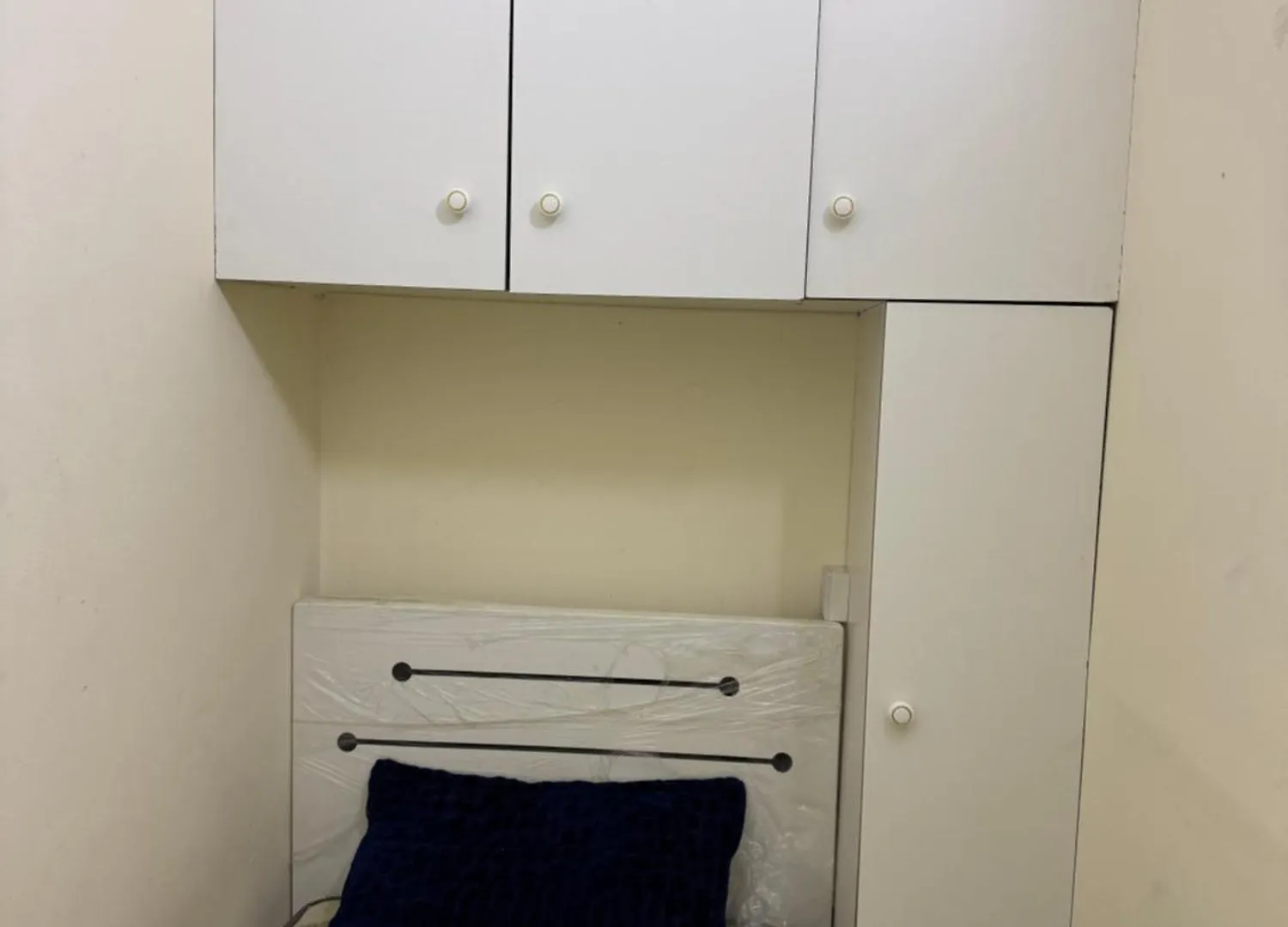 Partition Rooms In Deebaj Hotel Apartment 두바이